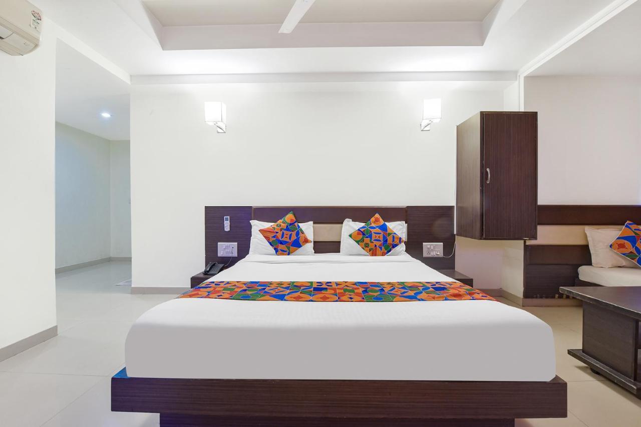 Fabhotel Skyland Ahmedabad Ngoại thất bức ảnh