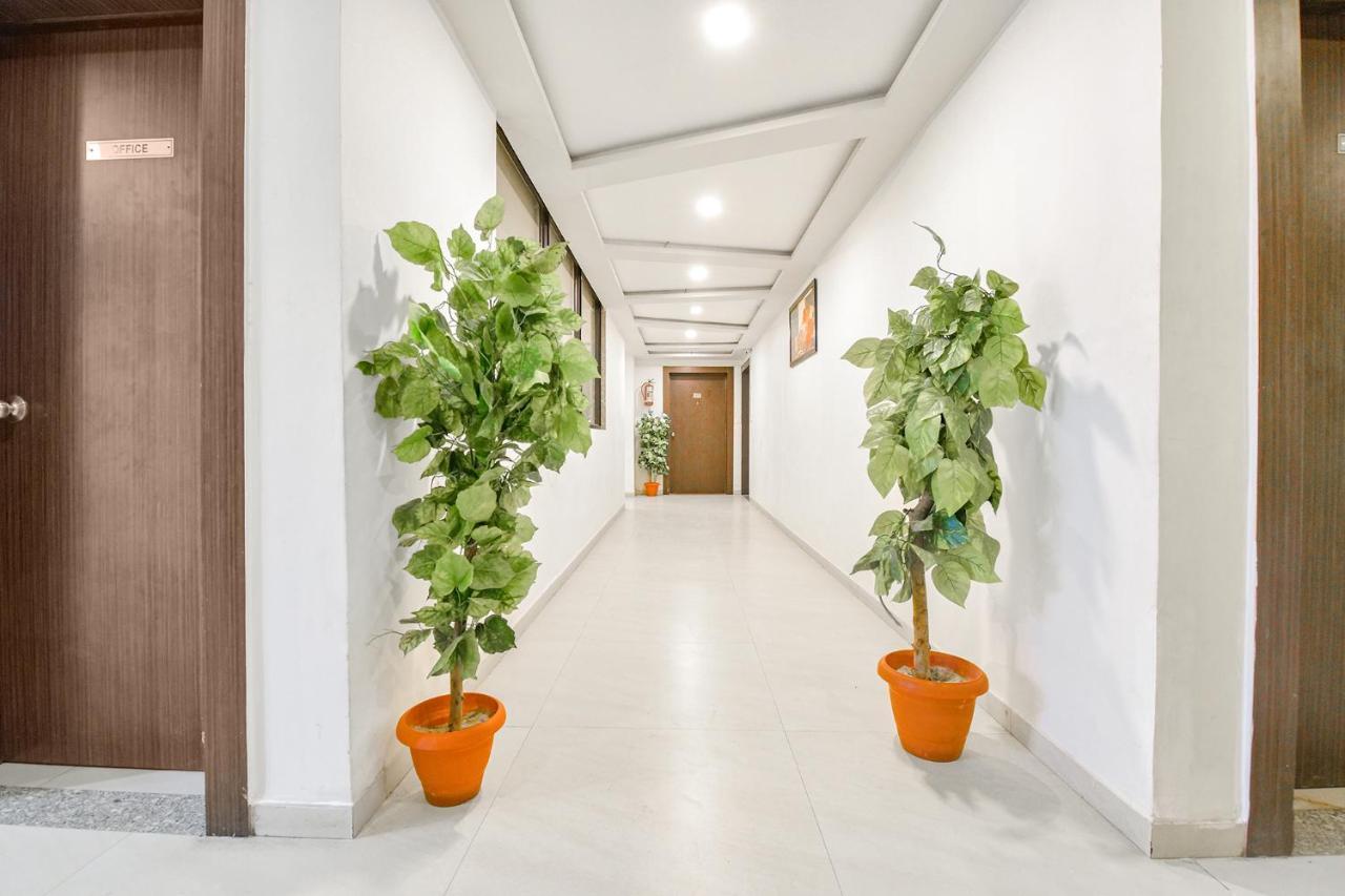 Fabhotel Skyland Ahmedabad Ngoại thất bức ảnh
